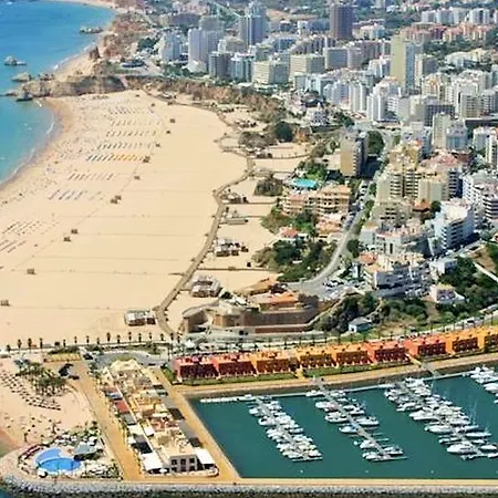 Turisticos Rocha Tower 8 Apartment